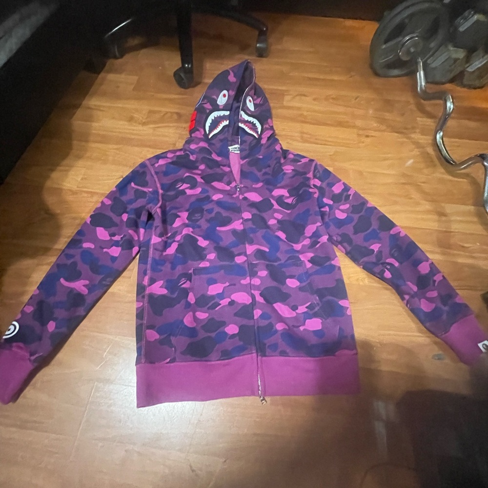 BAPE HOODIE PURPLE SIZE LARGE